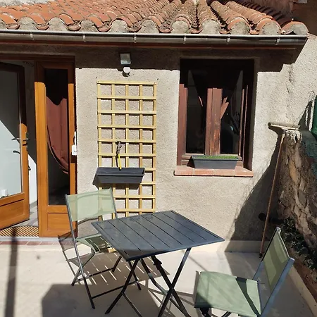 Au Pied Des Remparts 10 Rue Saint Jean Lejlighed *