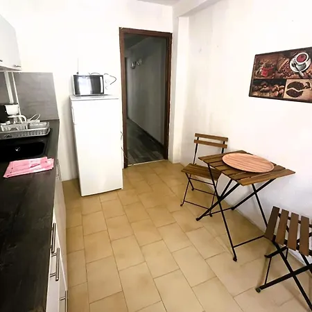 Au Pied Des Remparts 10 Rue Saint Jean Lejlighed